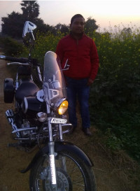 Black Bajaj Avenger Cruise 220