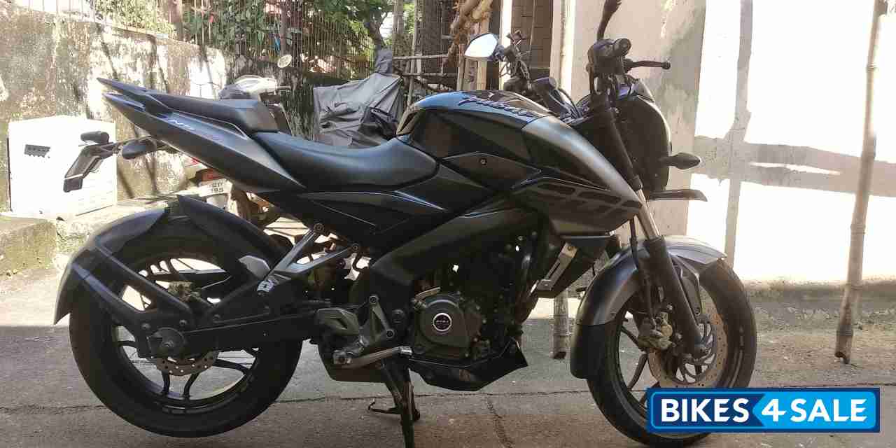 Bajaj Pulsar 200 NS