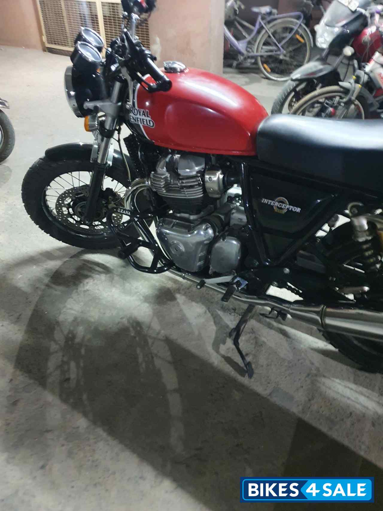 Ravishing Red Royal Enfield Interceptor 650 Twin Ravishing Red Royal Enfield Interceptor 650 Twin