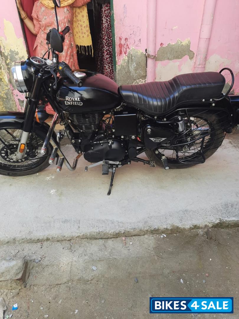 Z Black Royal Enfield Bullet Electra