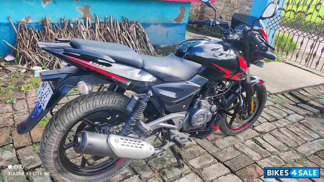 Ebony Blk Red Dlk Bajaj Pulsar 150 Twin Disc BS6