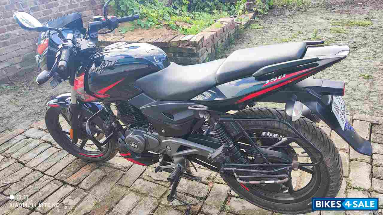 Ebony Blk Red Dlk Bajaj Pulsar 150 Twin Disc BS6