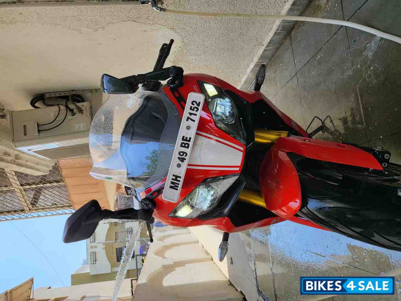 Red TVS Apache RR 310