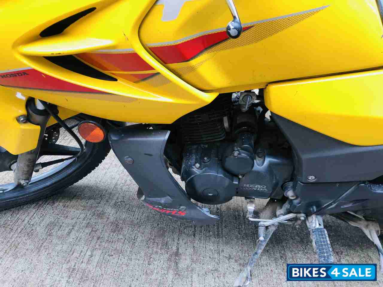 Yellow Hero Karizma R