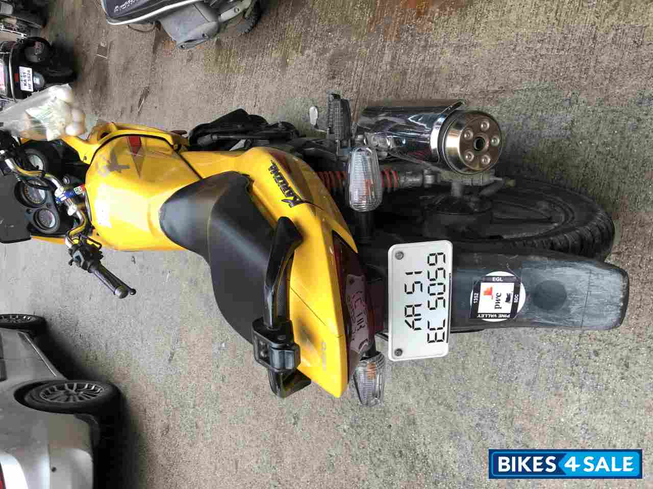 Yellow Hero Karizma R