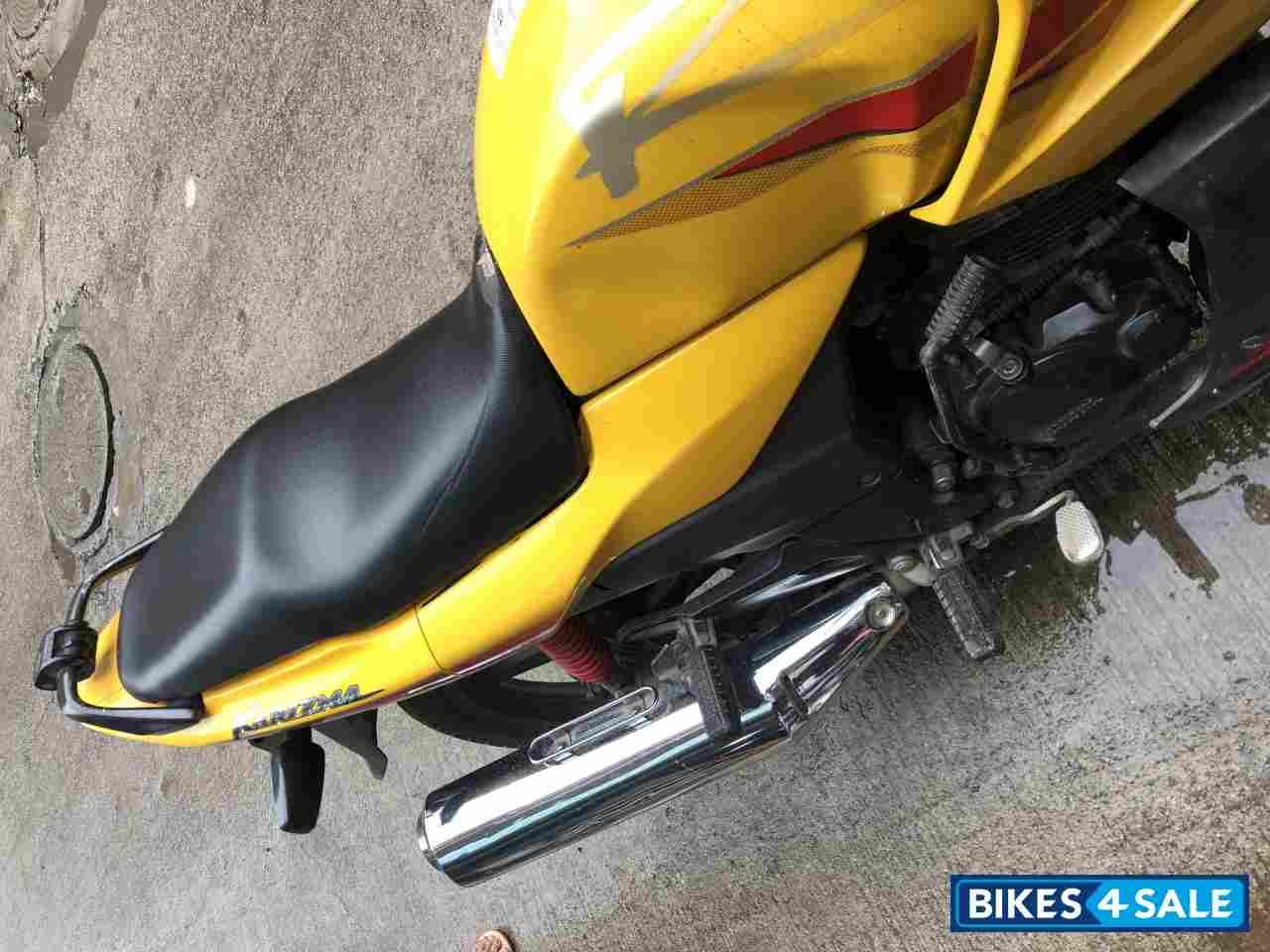 Yellow Hero Karizma R