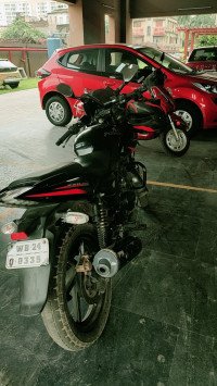 Black Bajaj Pulsar 220F