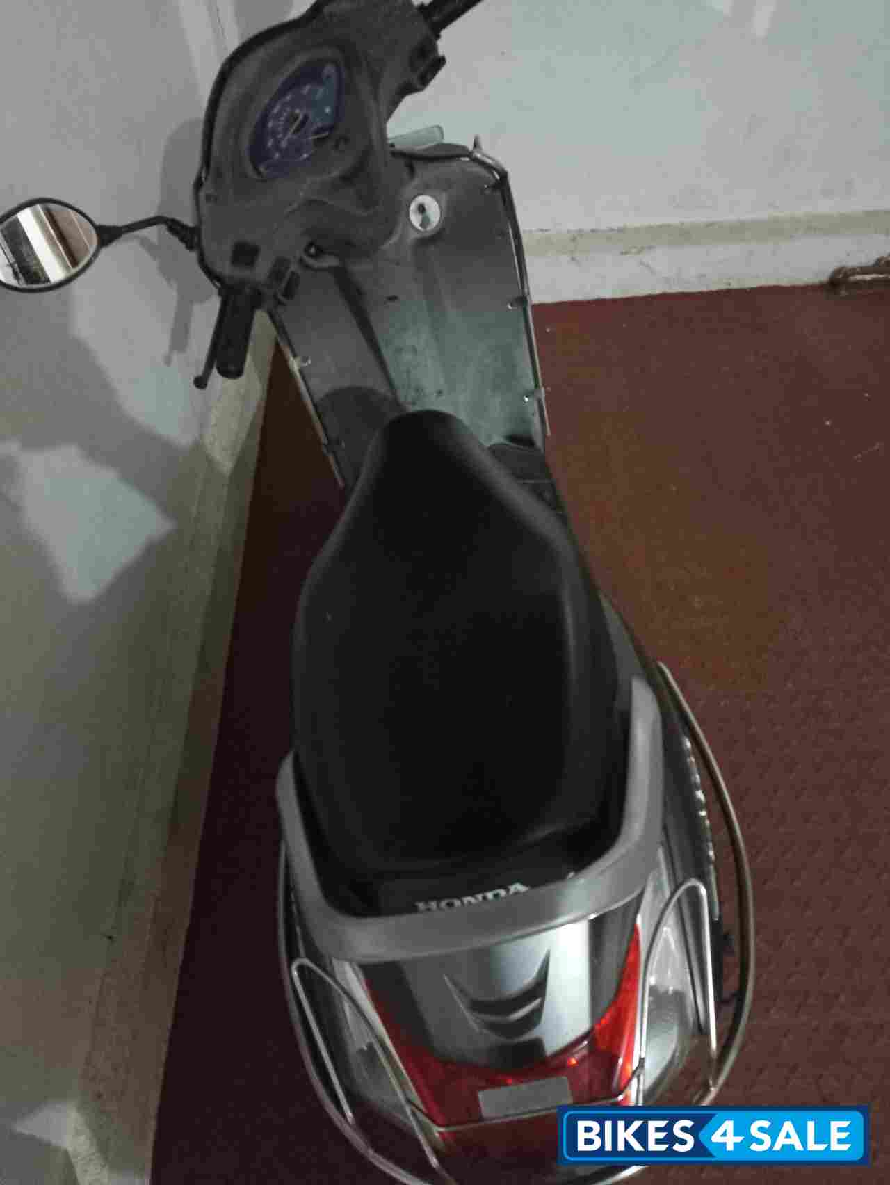 Grey Honda Activa 3G