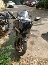 Black Yamaha YZF R15 V3