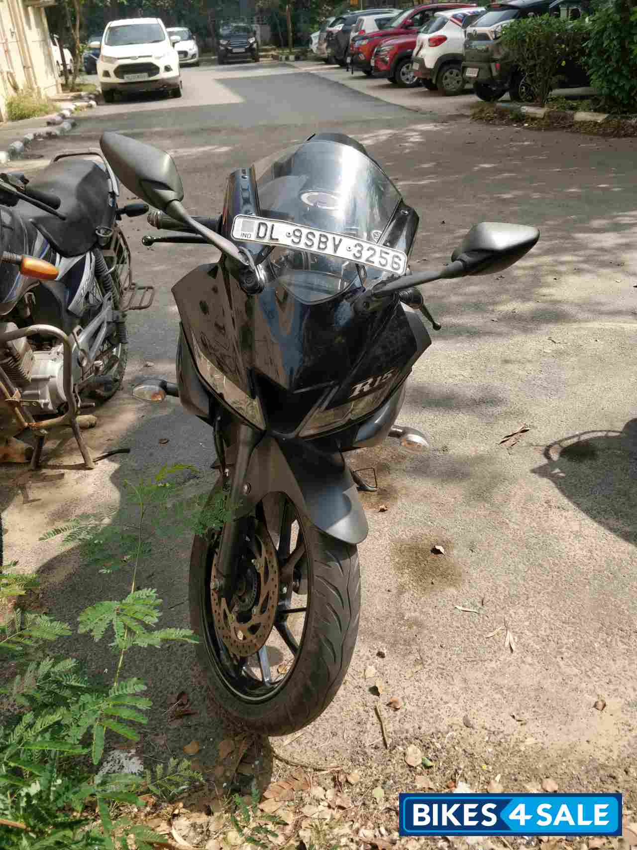 Black Yamaha YZF R15 V3