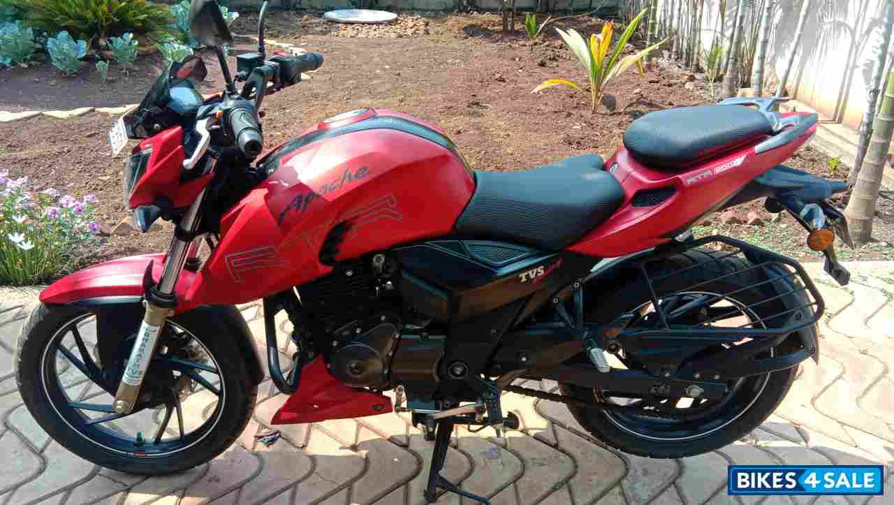 TVS Apache RTR 200 4V