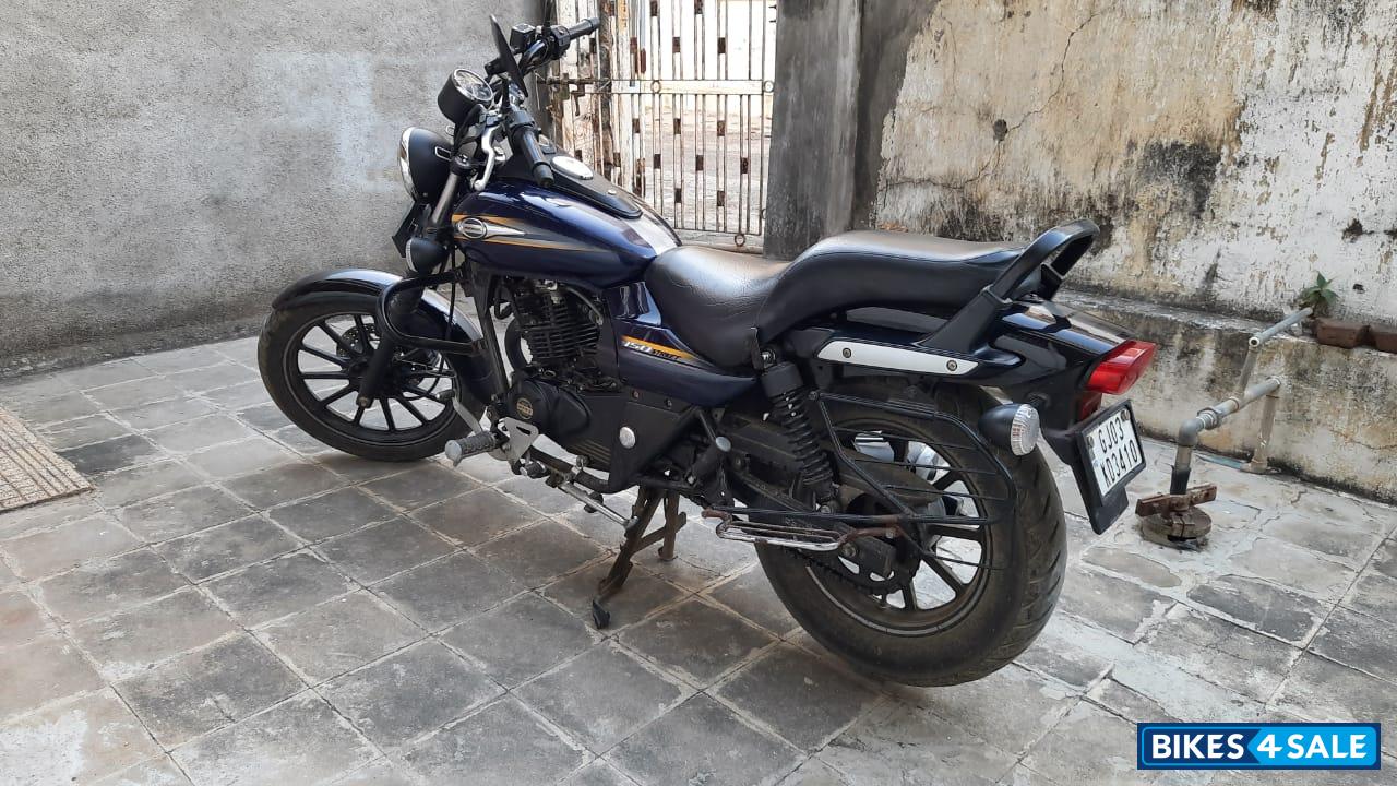 Dark Blue Bajaj Avenger Street 150