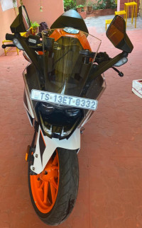 White&orange KTM RC 125 2020