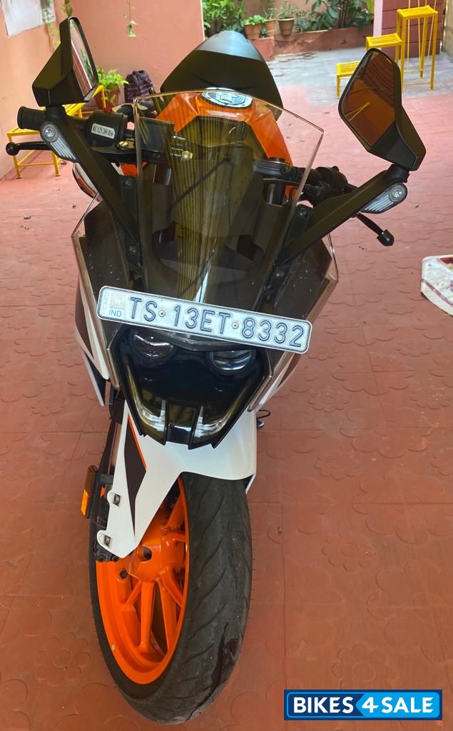 White&orange KTM RC 125 2020