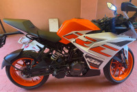 White&orange KTM RC 125 2020