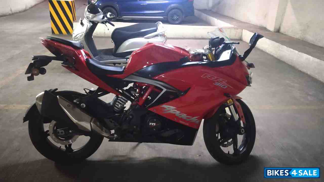 Red TVS Apache RR 310