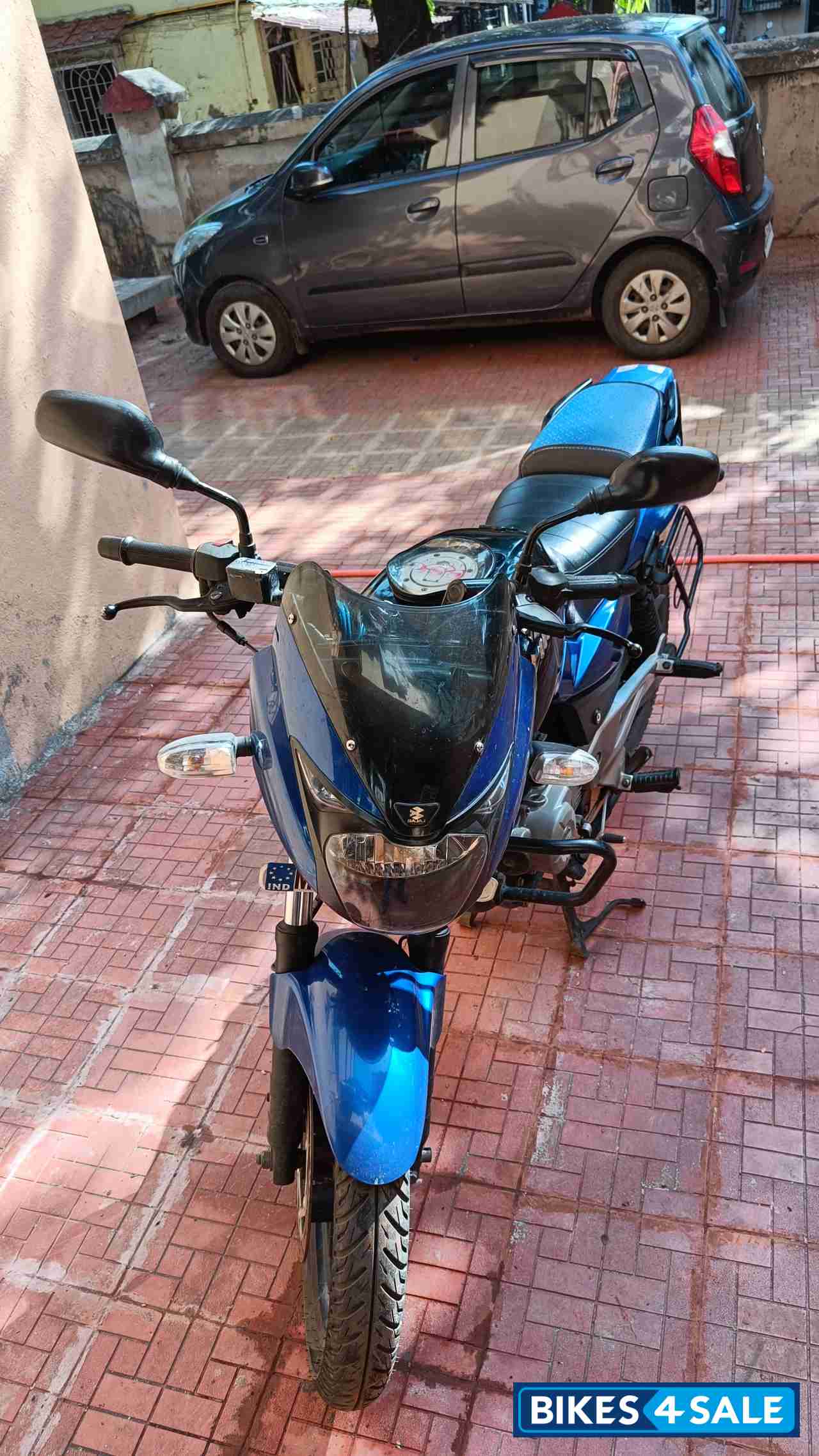 Safire Blue Bajaj Pulsar 180 DTSi