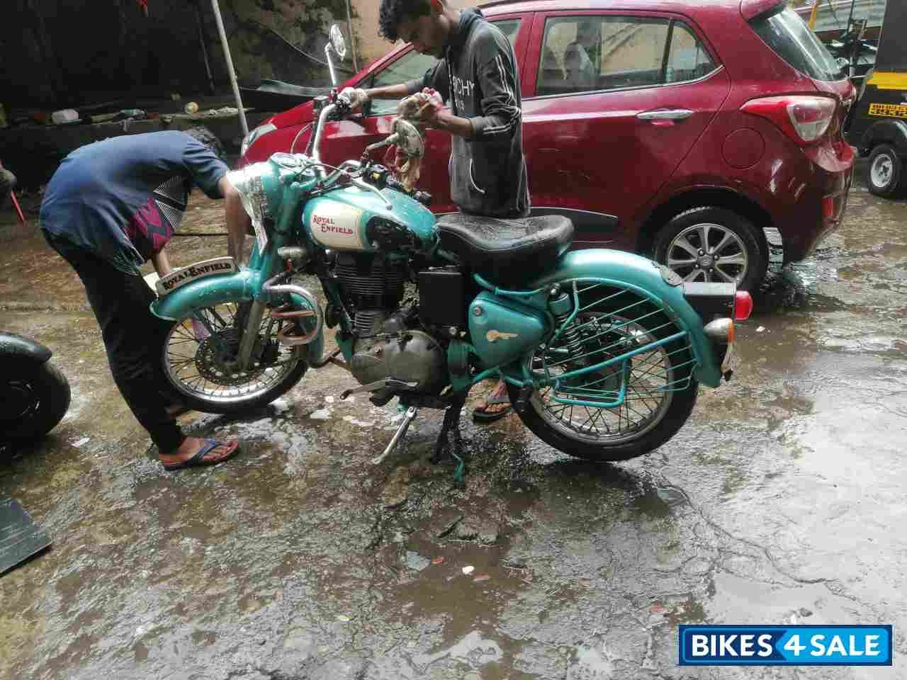 Royal Enfield Classic 500