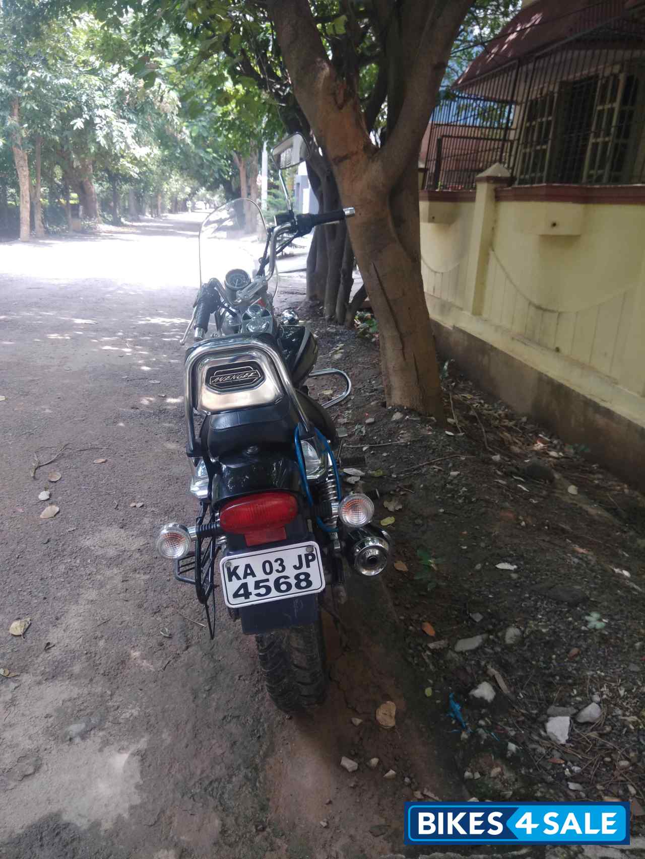 Bajaj Avenger Cruise 220