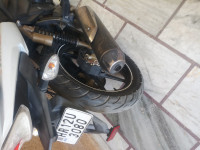 White TVS Apache RTR 180