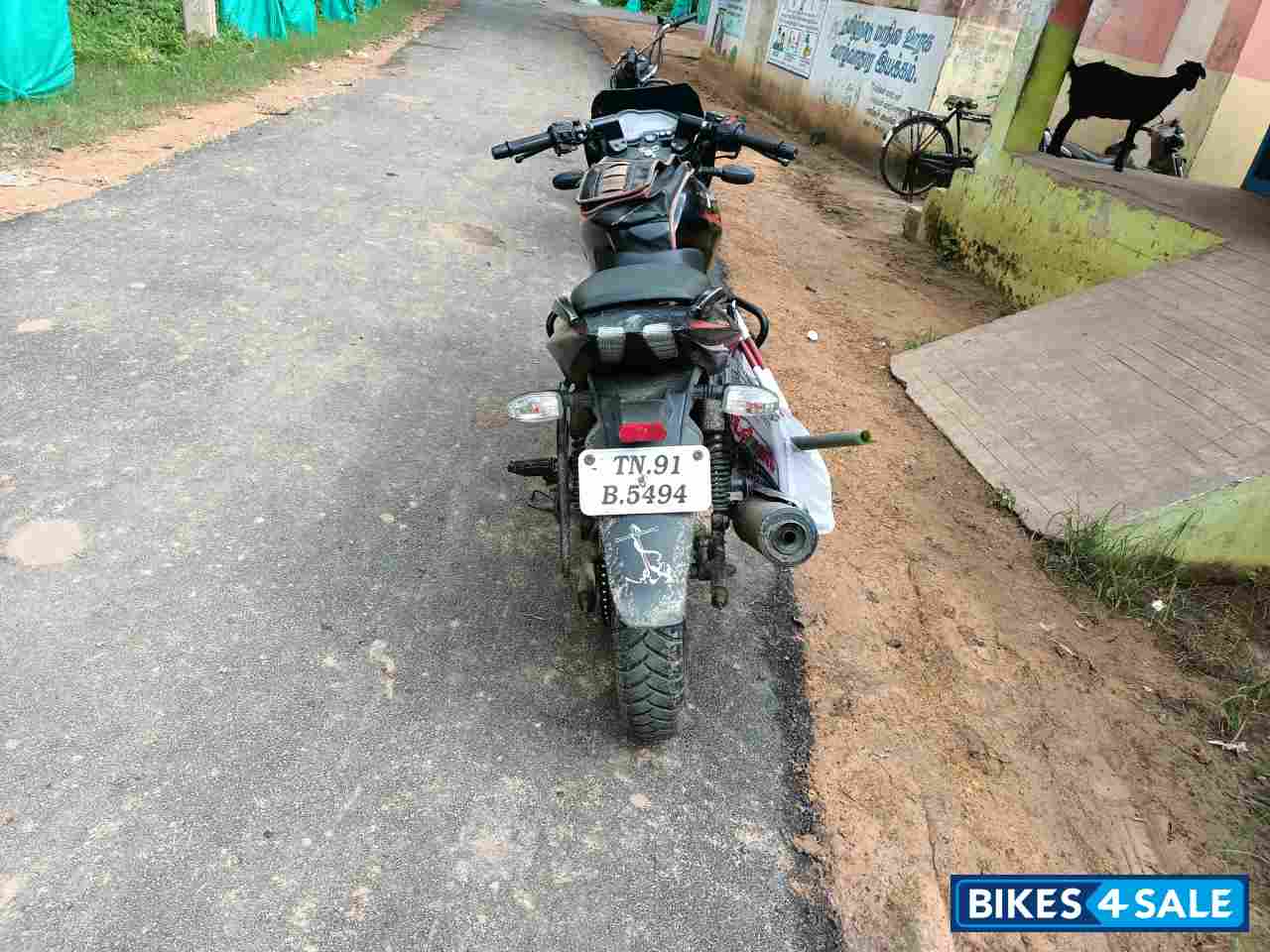 Black Red Bajaj Pulsar 180 DTSi