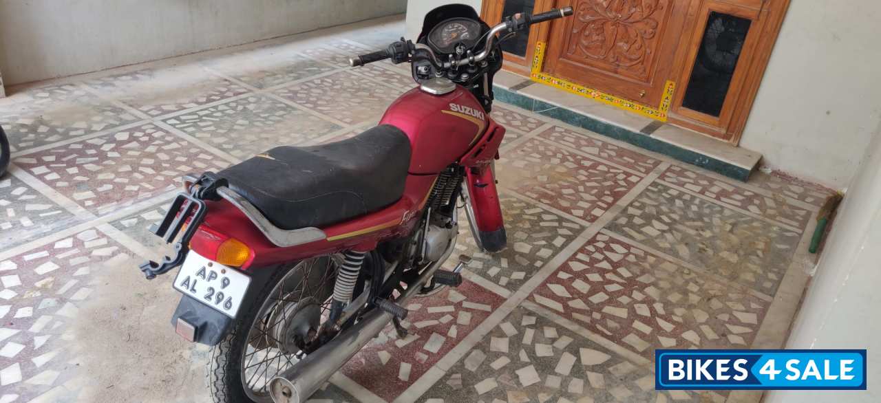Red Suzuki Fiero Red Suzuki Fiero