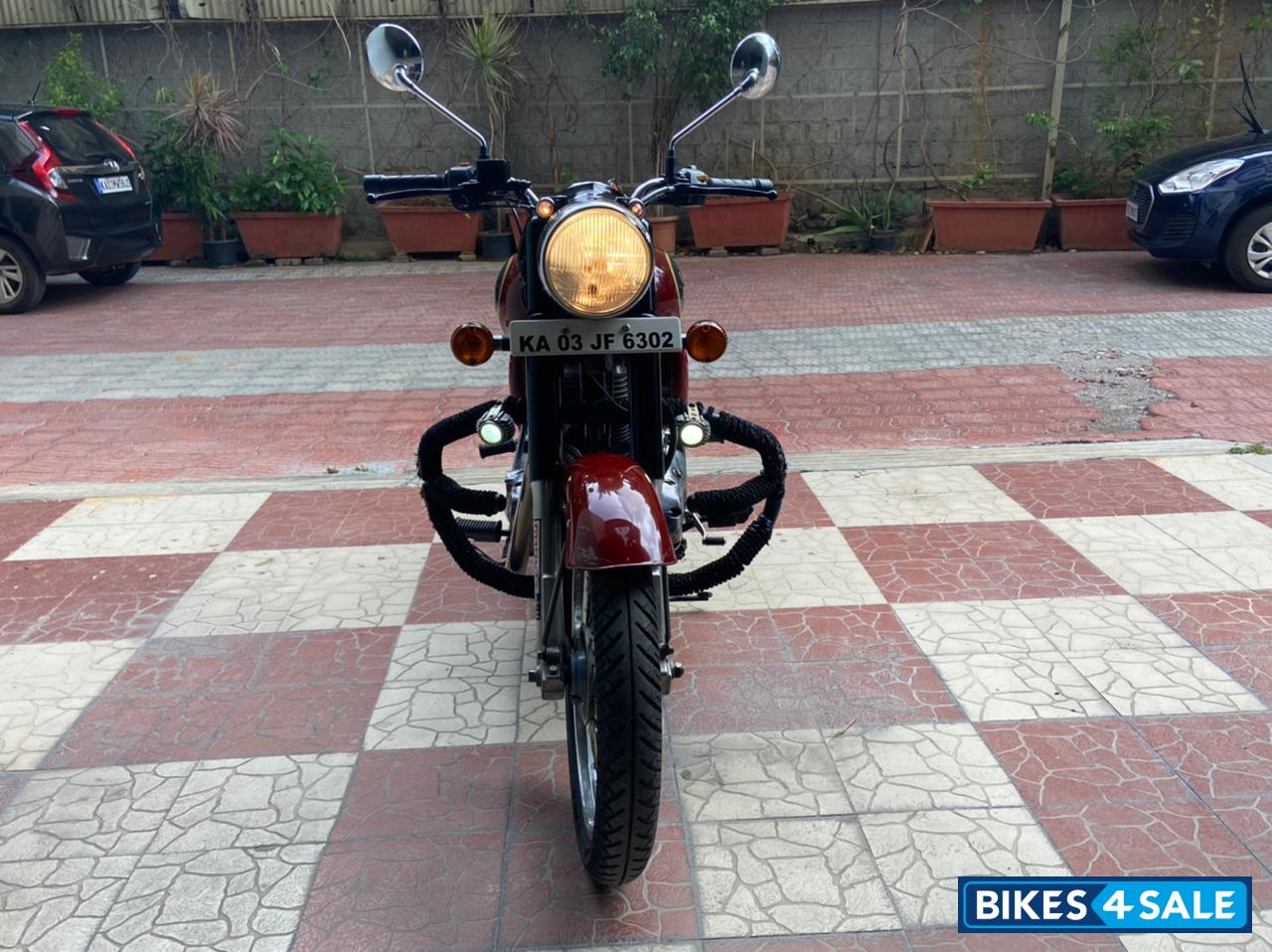 Chestnut Royal Enfield Classic 350