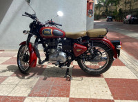 Chestnut Royal Enfield Classic 350
