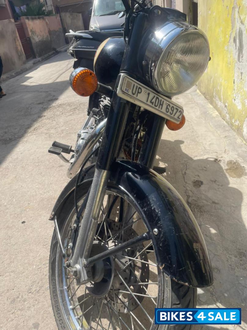 Black Royal Enfield Classic 350