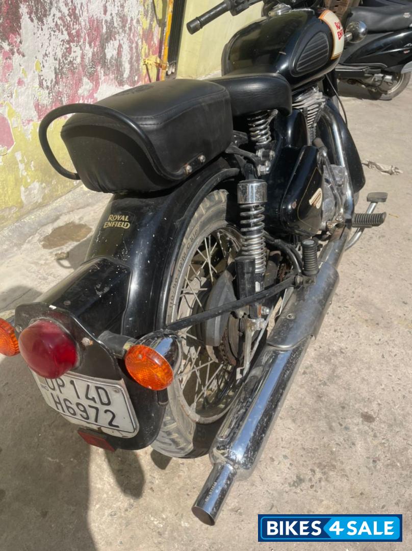 Black Royal Enfield Classic 350
