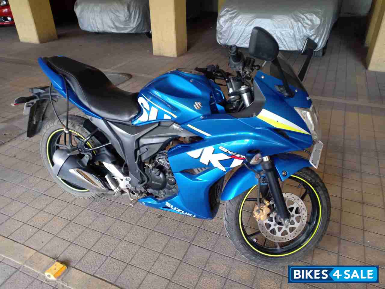Suzuki Gixxer SF