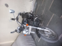 Black Royal Enfield Thunderbird 350