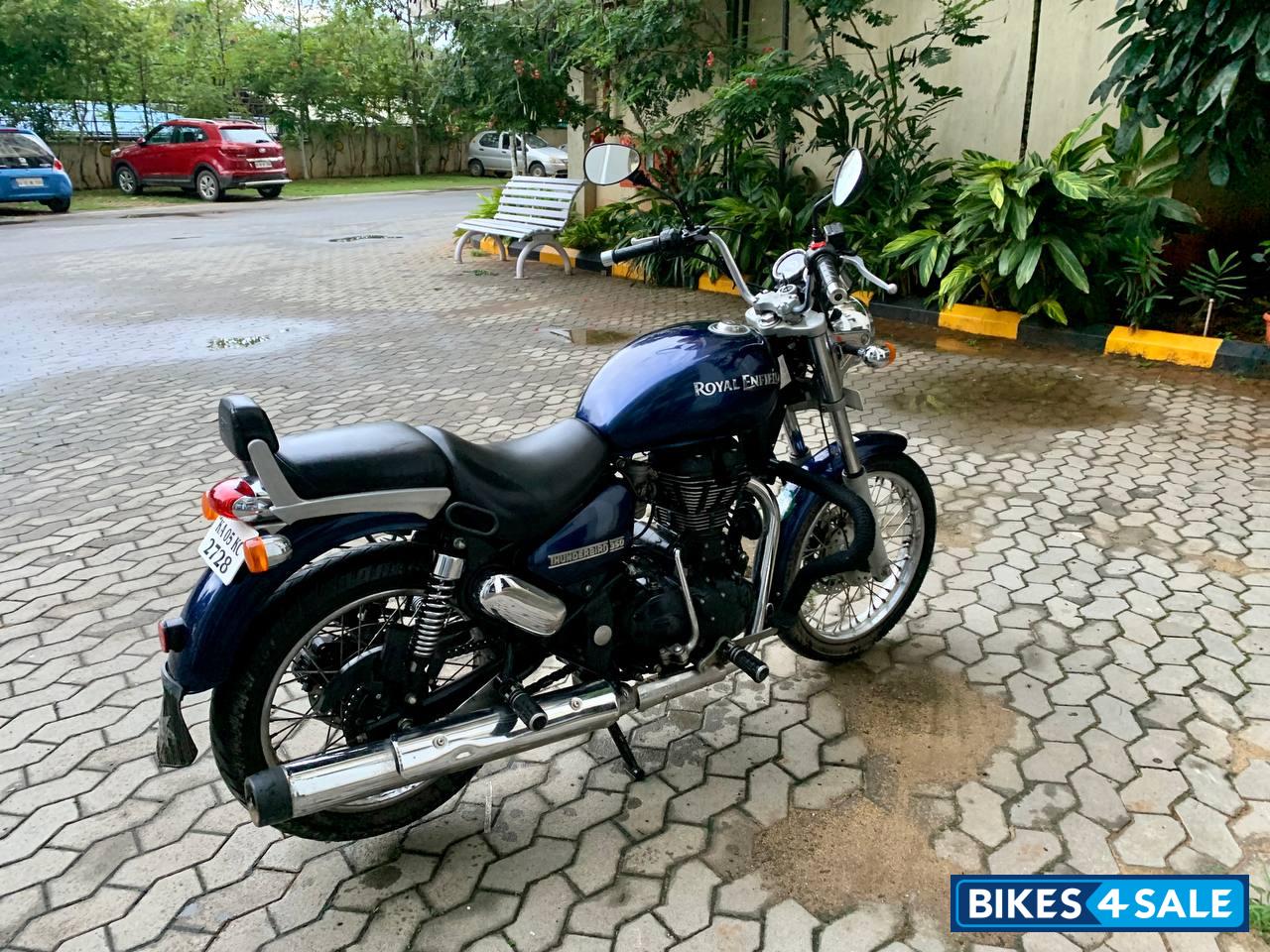 Marine Blue Royal Enfield Thunderbird 350 Marine Blue Royal Enfield Thunderbird 350