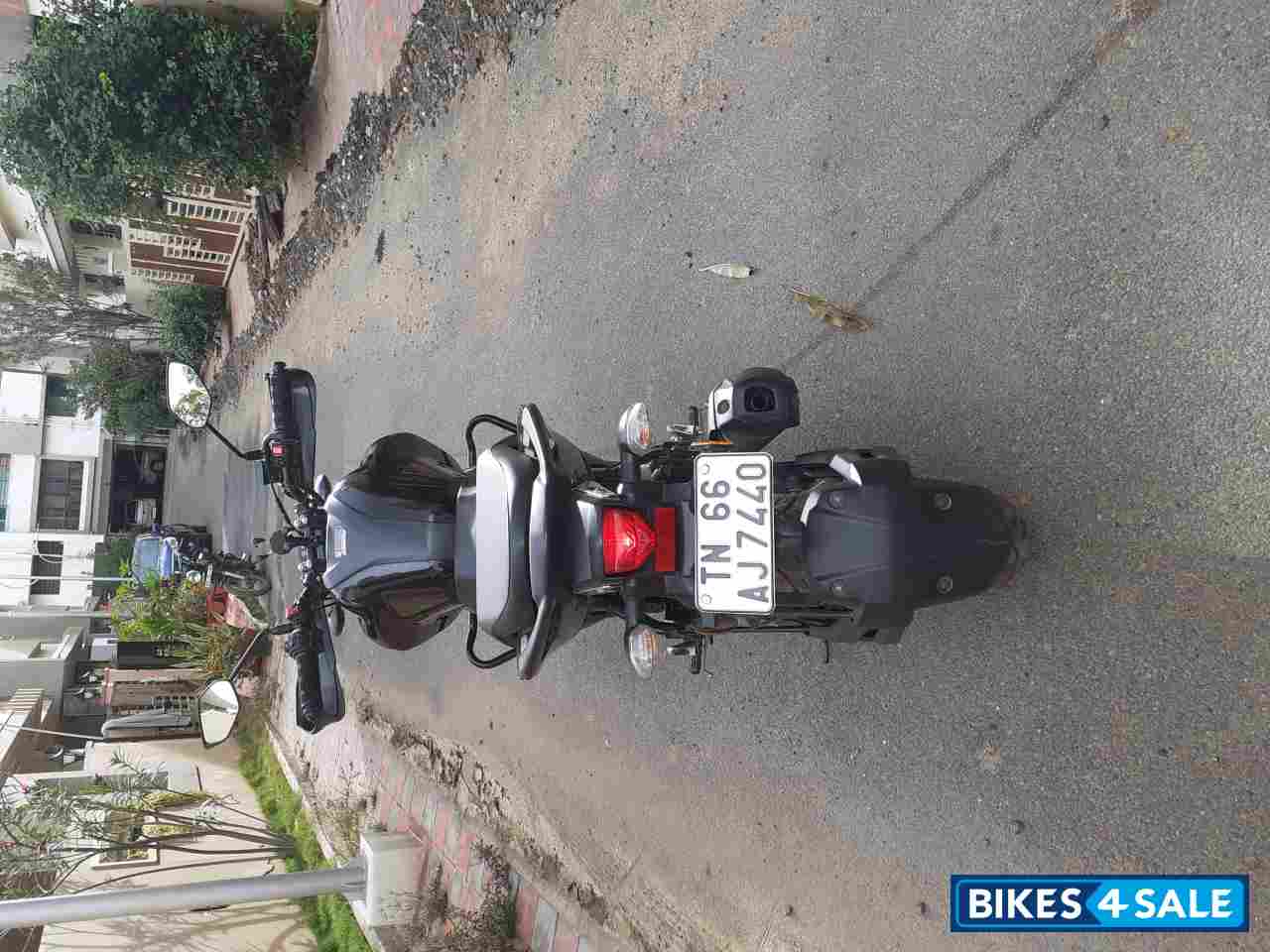 Black Yamaha FZ FI V3