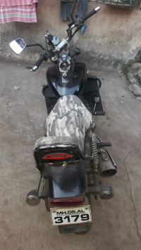 Black Bajaj Avenger 200 DTS-i