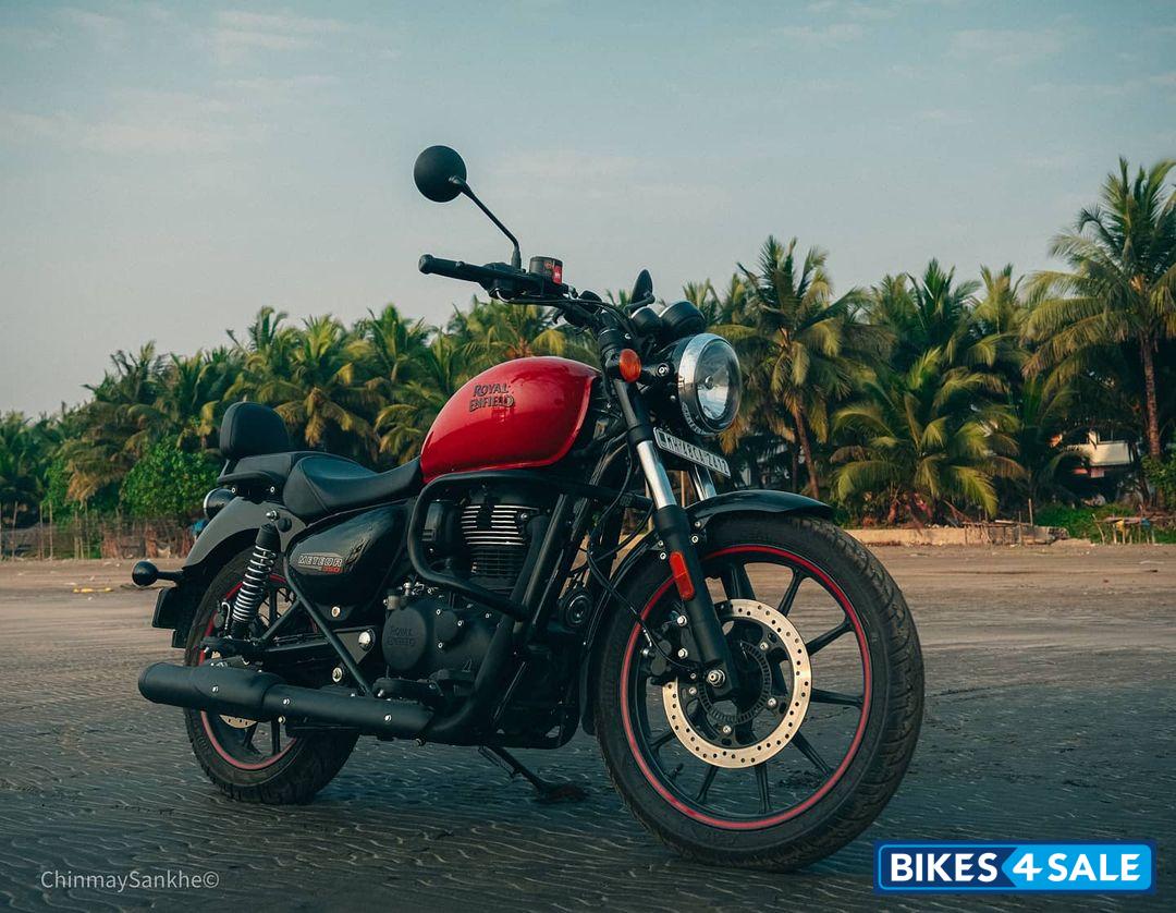 Royal Enfield Meteor 350 Fireball