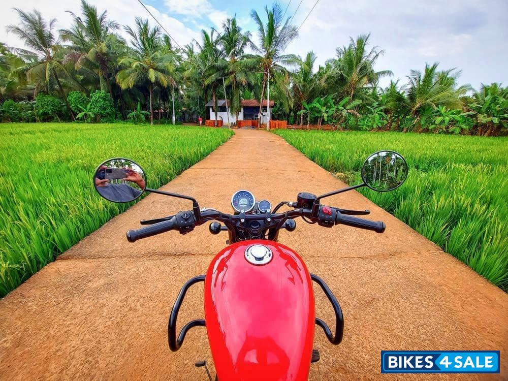 Royal Enfield Meteor 350 Fireball