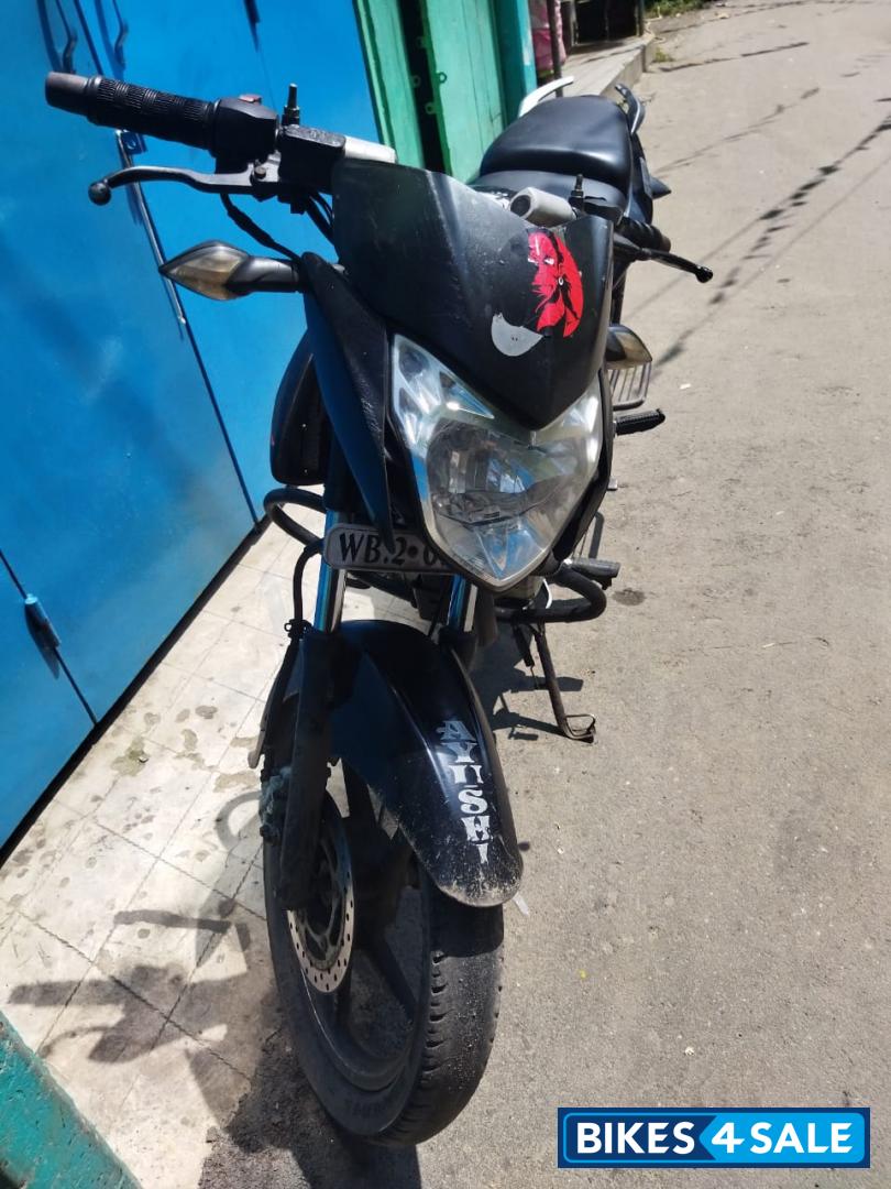 Black Bajaj Pulsar 135LS