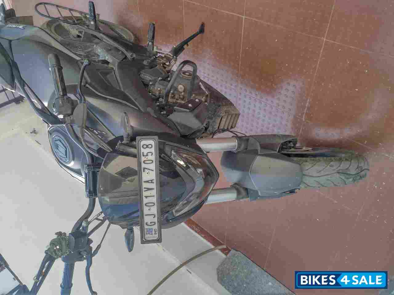 Bajaj Dominar 400 ABS BS6