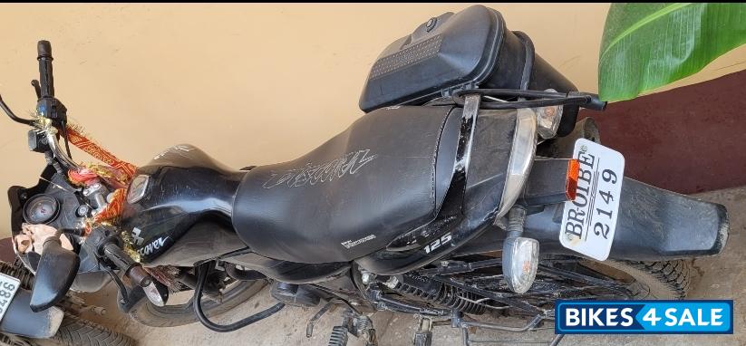 Black Bajaj Discover DTSi 125 Black Bajaj Discover DTSi 125