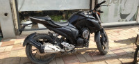 Black Yamaha FZ25