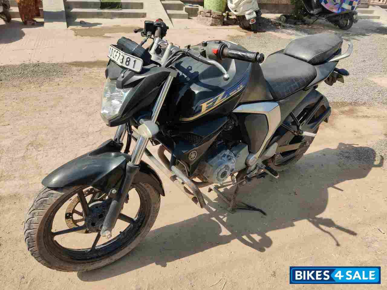 Yamaha FZ FI V2