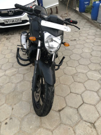 Black Yamaha FZ16