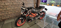 Black KTM Duke 390