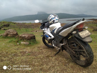 White Yamaha YZF R1S