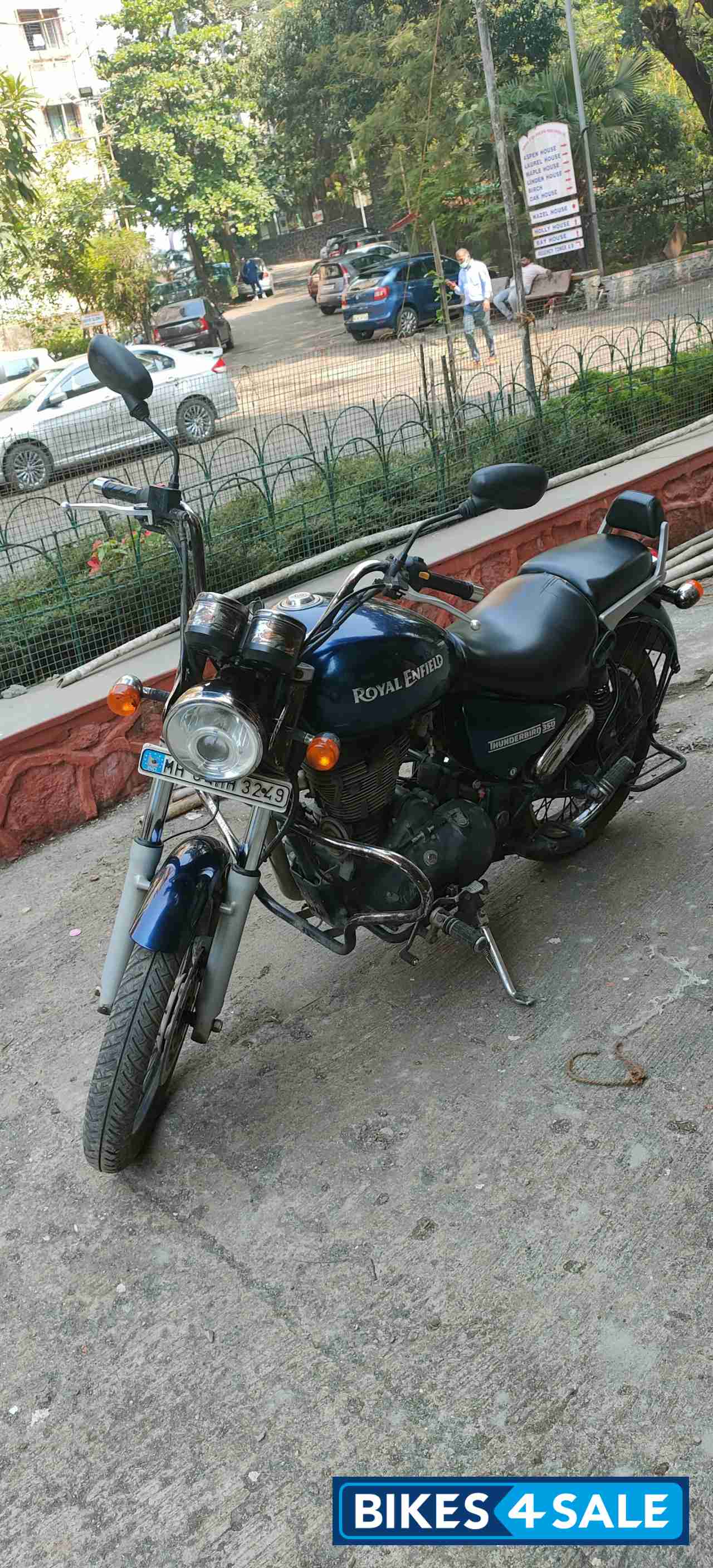 Marine Blue Royal Enfield Thunderbird 350