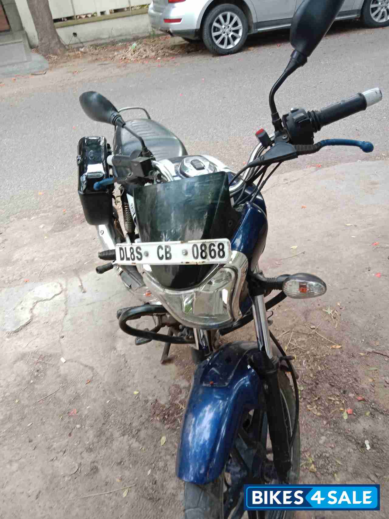 Blue White Bajaj V15