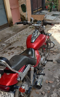 Bajaj Avenger 220 DTS-i