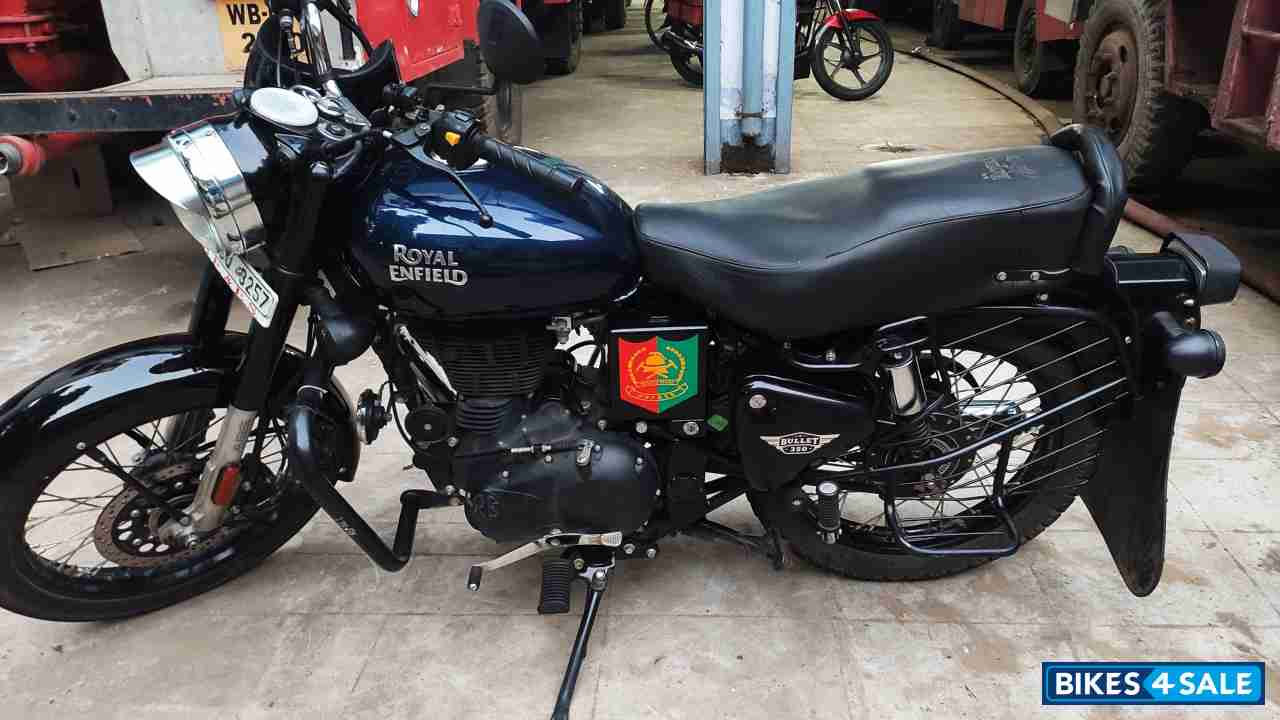 Royal Blue Royal Enfield Bullet 350 ES
