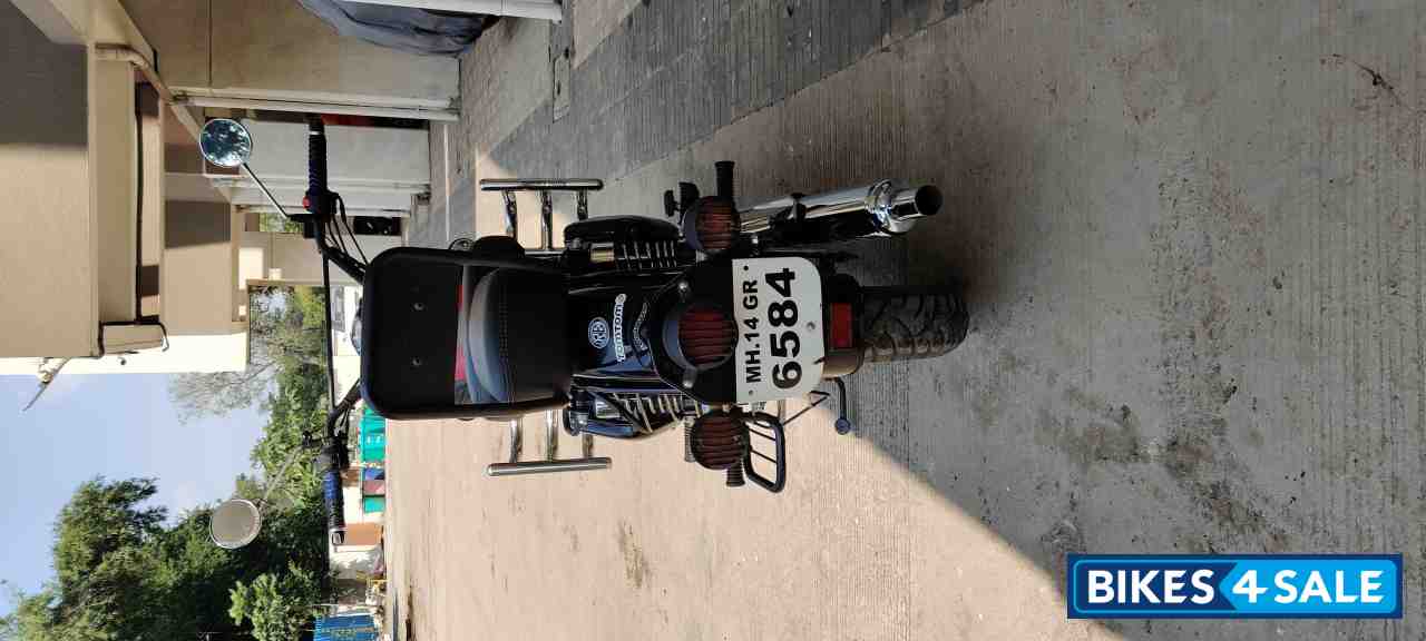 Redditch Red Royal Enfield Classic 350 Redditch Red